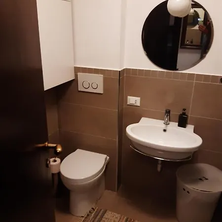 Affacciato Sui Campi E Piste Da Sci