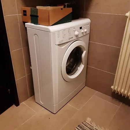 Affacciato Sui Campi E Piste Da Sci