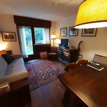 Affacciato Sui Campi E Piste Da Sci *