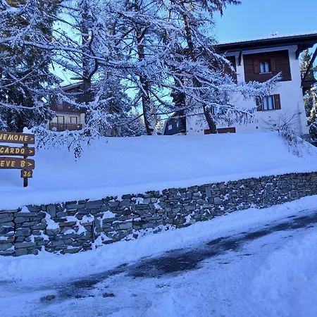 Daire Affacciato Sui Campi E Piste Da Sci