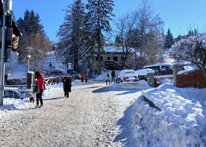 Affacciato Sui Campi E Piste Da Sci 아파트 Oulx